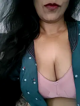 Snapshot of Deepa_Sharma143 chatting on 04.17.26 Deepa Sharma143 online show from 04.17.26