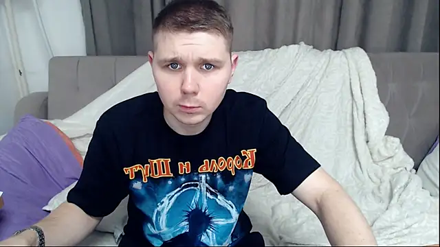 Snapshot of wizard_69 chatting on 09.21.25 wizard 69 online show from 09.21.25