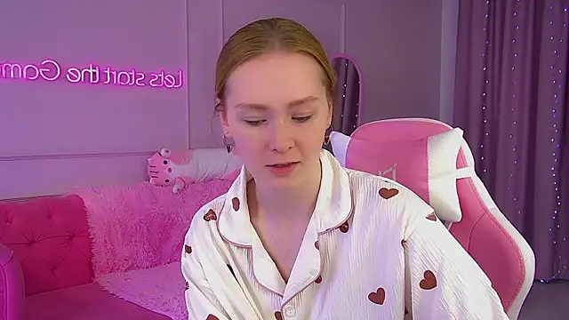 AgataFoxley online show from 10.06.25