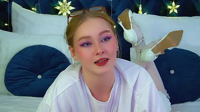 AgataFoxley online show from 12.20.25