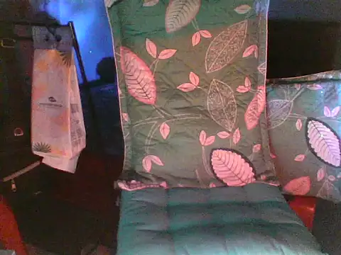 Snapshot of Bindeptrai77 chatting on 09.20.25 Bindeptrai77 online show from 09.20.25