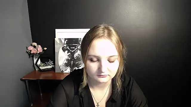 Mystic nikole online show from 10.08.25