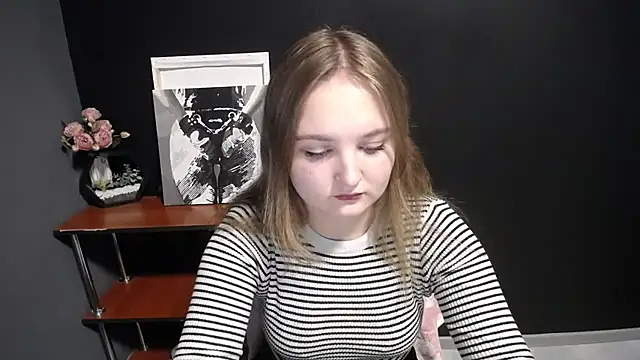 Mystic nikole online show from 10.22.25