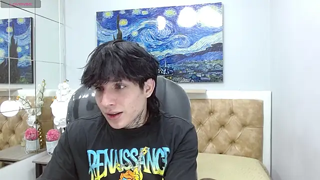 Iantwink18 online show from 12.17.25