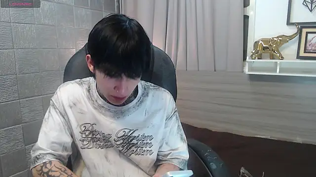 Iantwink18 online show from 01.16.26