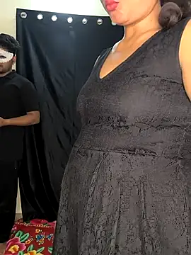 Family02 online show from 10.24.25