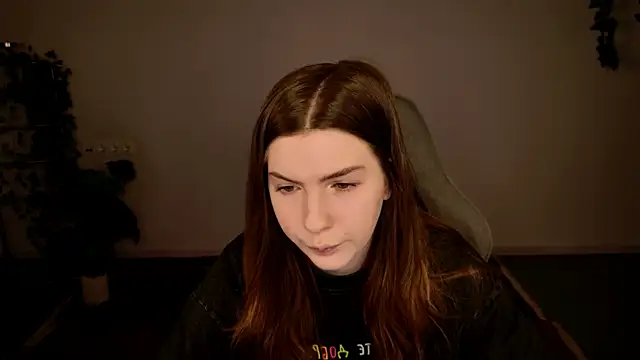 AliceCUNTach online show from 12.20.25