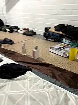 Snapshot of Misterjhons2 chatting on 11.14.25 Misterjhons2 online show from 11.14.25