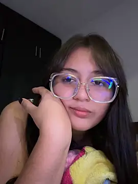 Snapshot of Angeldusttt chatting on 09.26.25 Angeldusttt online show from 09.26.25