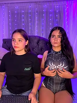 Ashley and Zoe online show from 09.13.25