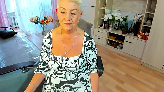 HotandMature online show from 07.09.26