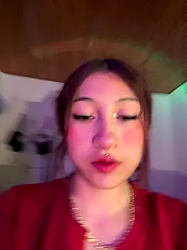 Snapshot of liin_rose chatting on 09.13.25 liin rose online show from 09.13.25