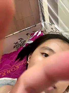 Snapshot of viluna chatting on 09.14.25 viluna online show from 09.14.25