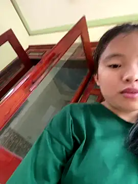 Snapshot of viluna chatting on 10.03.25 viluna online show from 10.03.25
