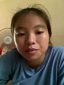 Snapshot of viluna chatting on 10.04.25 viluna online show from 10.04.25
