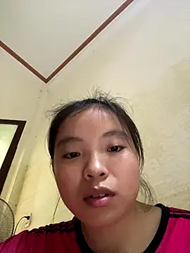 Snapshot of viluna chatting on 10.05.25 viluna online show from 10.05.25