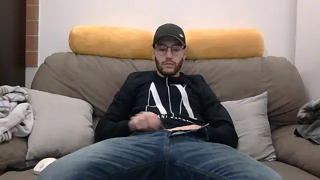 Amicisegreti online show from 02.05.26