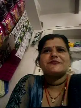 Snapshot of Sexy_hot66 chatting on 09.11.25 Sexy hot66 online show from 09.11.25