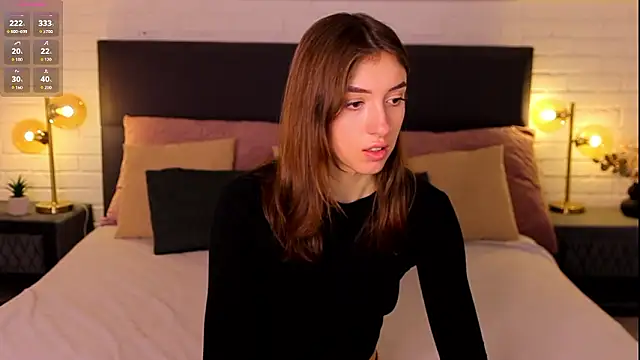 SweetVikki online show from 02.23.26