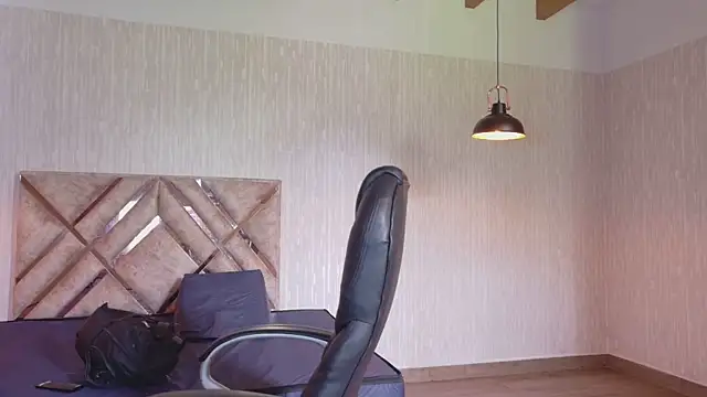 Olivia11  online show from 02.20.26