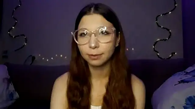 Snapshot of MiaamaLoveLyslt chatting on 09.10.25 MiaamaLoveLyslt online show from 09.10.25