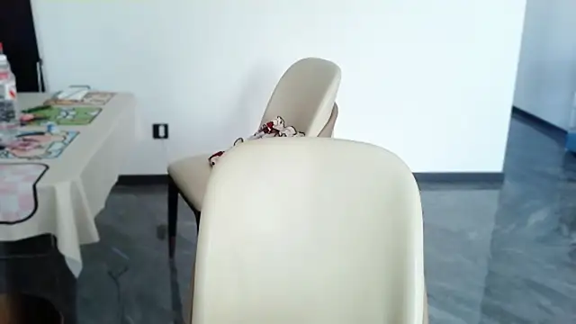 -caicai online show from 10.03.25