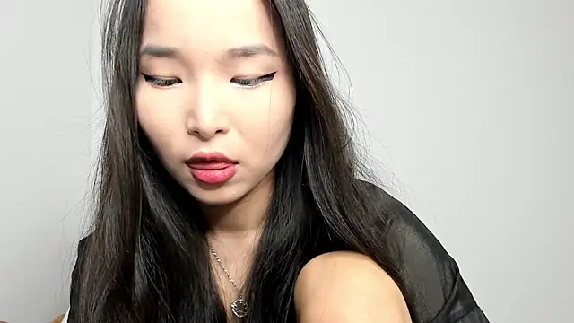 Soyun Mia online show from 02.22.26