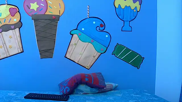 Snapshot of valeria18sexy chatting on 09.15.25 valeria18sexy online show from 09.15.25