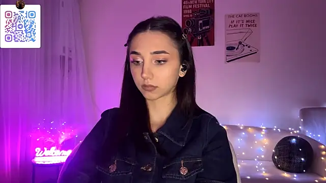 LinaMour online show from 03.27.26