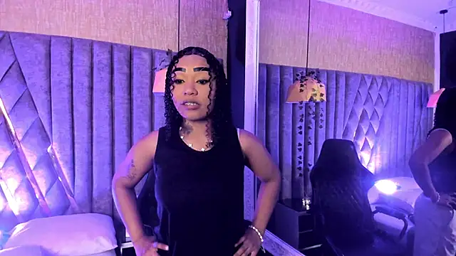 SkylerBloomm online show from 03.23.26