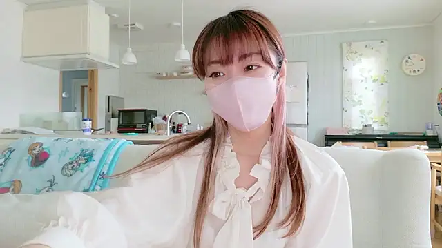 SUZU 1201 online show from 04.18.26