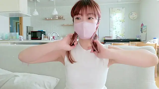 Snapshot of SUZU_1201 chatting on 05.14.26 SUZU 1201 online show from 05.14.26