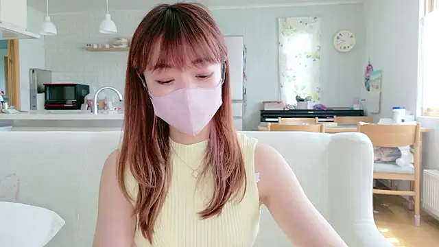 Snapshot of SUZU_1201 chatting on 05.28.26 SUZU 1201 online show from 05.28.26