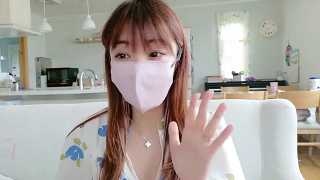 Snapshot of SUZU_1201 chatting on 05.28.26 SUZU 1201 online show from 05.28.26