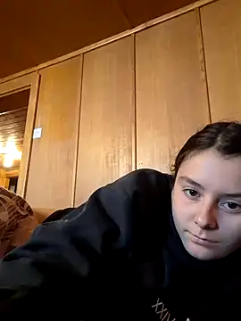 YoungLiisaxx online show from 09.16.25