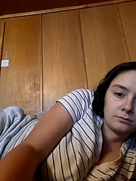 YoungLiisaxx online show from 09.27.25