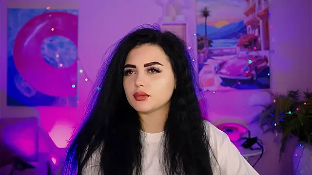 NaomiWilsons online show from 10.13.25