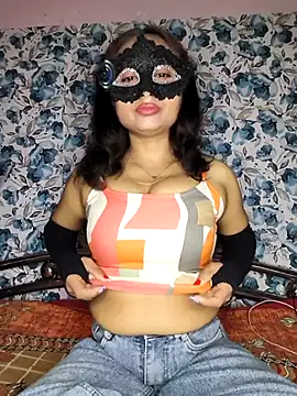 Snapshot of yours_sugar_babe chatting on 02.19.26 yours sugar babe online show from 02.19.26