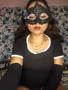 Snapshot of yours_sugar_babe chatting on 04.13.26 yours sugar babe online show from 04.13.26