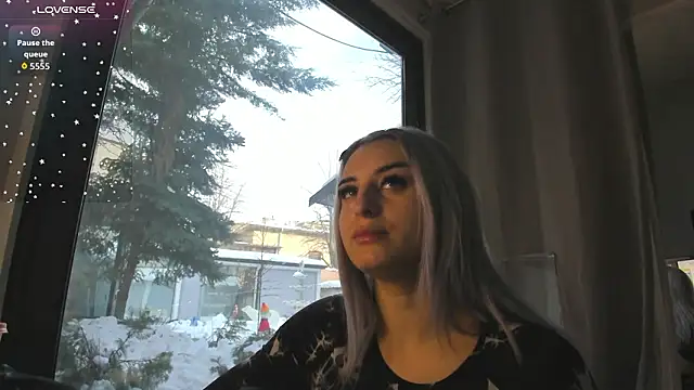 Snapshot of Ella_Vee chatting on 02.20.26 Ella Vee online show from 02.20.26