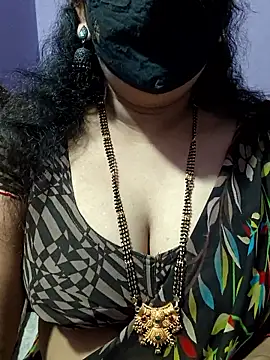 luci-queen online show from 10.12.25