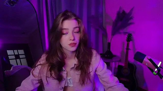 AstraMist online show from 09.22.25