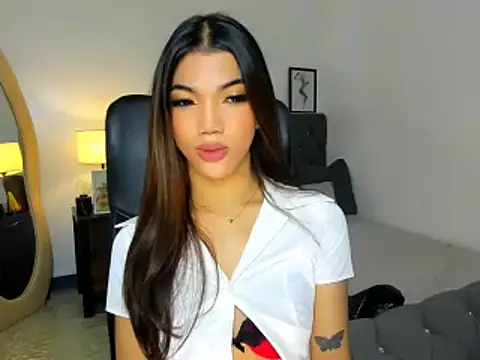 CassieSommereux online show from 11.16.25