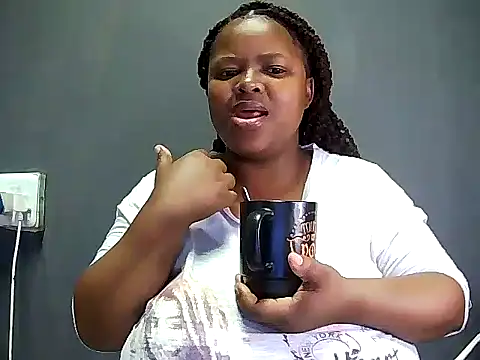 MegaBustyQueen online show from 09.10.25