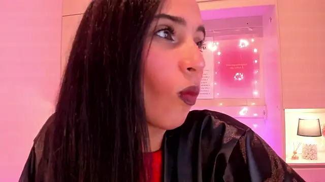 LexxaQueen online show from 10.30.25