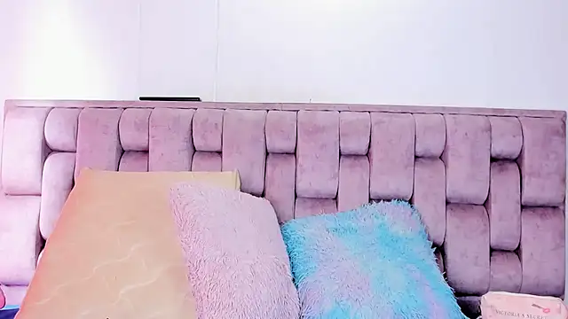 Alexa-Hunter online show from 03.28.26