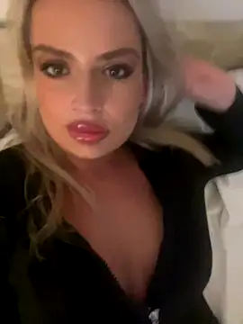 Seductive-SkyeXXX online show from 10.15.25