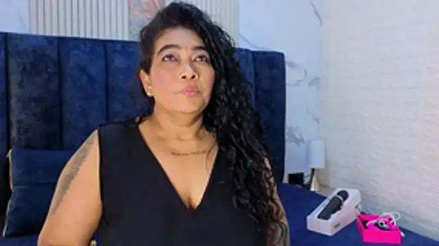 yunkeyc online show from 11.06.25