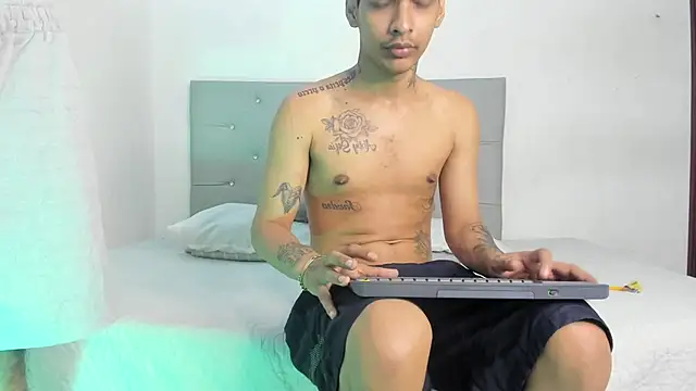 twinkDuohot online show from 12.18.25