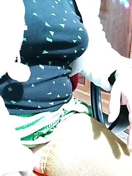 Tasu774 online show from 10.24.25